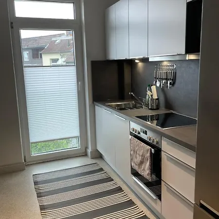Schoene Grosse 4 Zimmer-altbauwohnung Appartamento Kiel