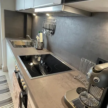 Appartamento Schoene Grosse 4 Zimmer-altbauwohnung *